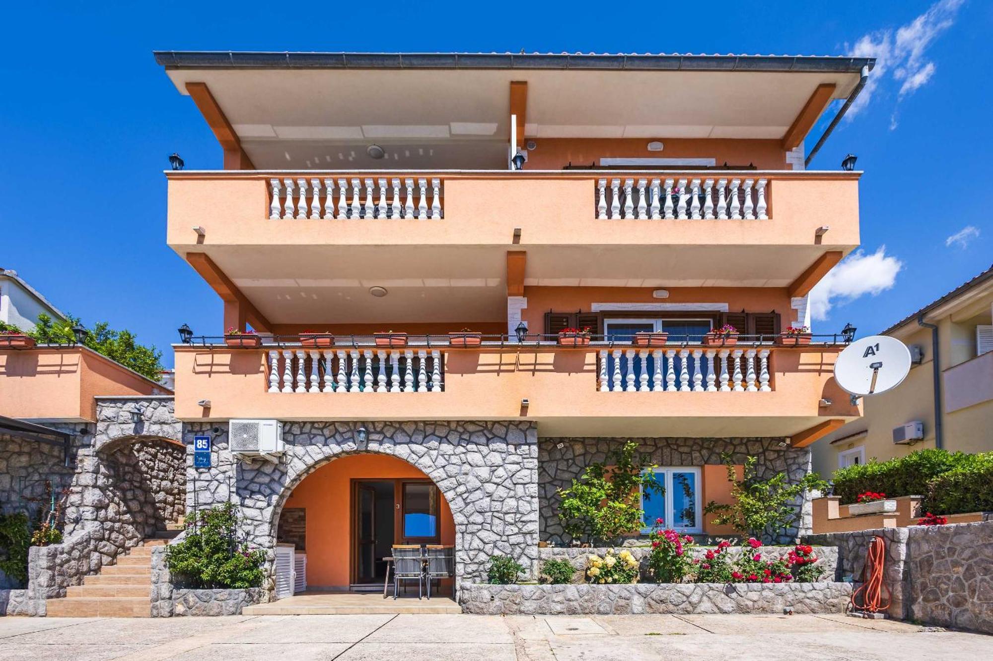 Apartments Rose Čižići Esterno foto