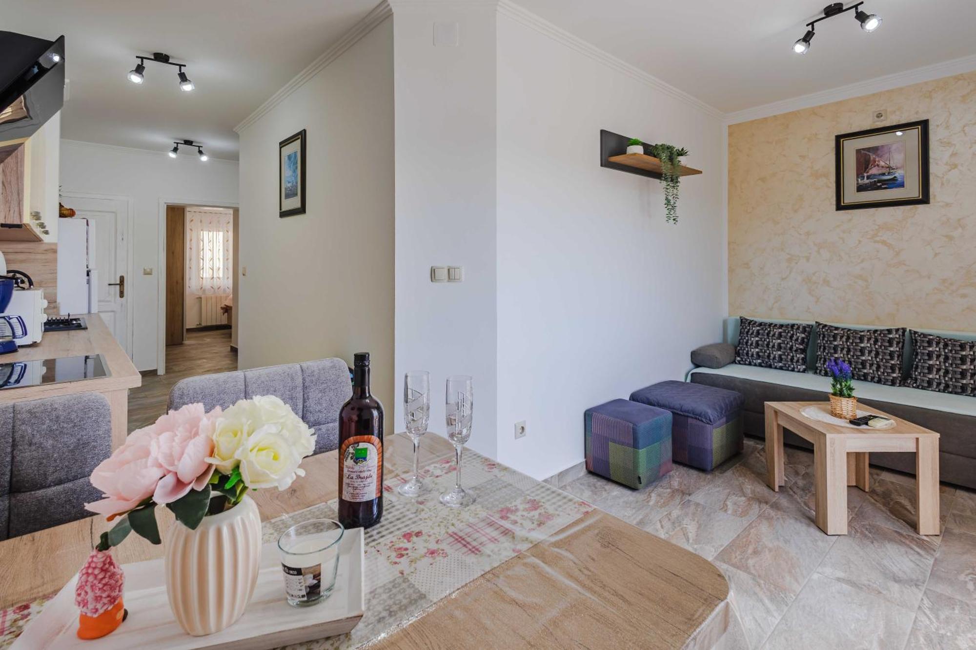 Apartments Rose Čižići Esterno foto