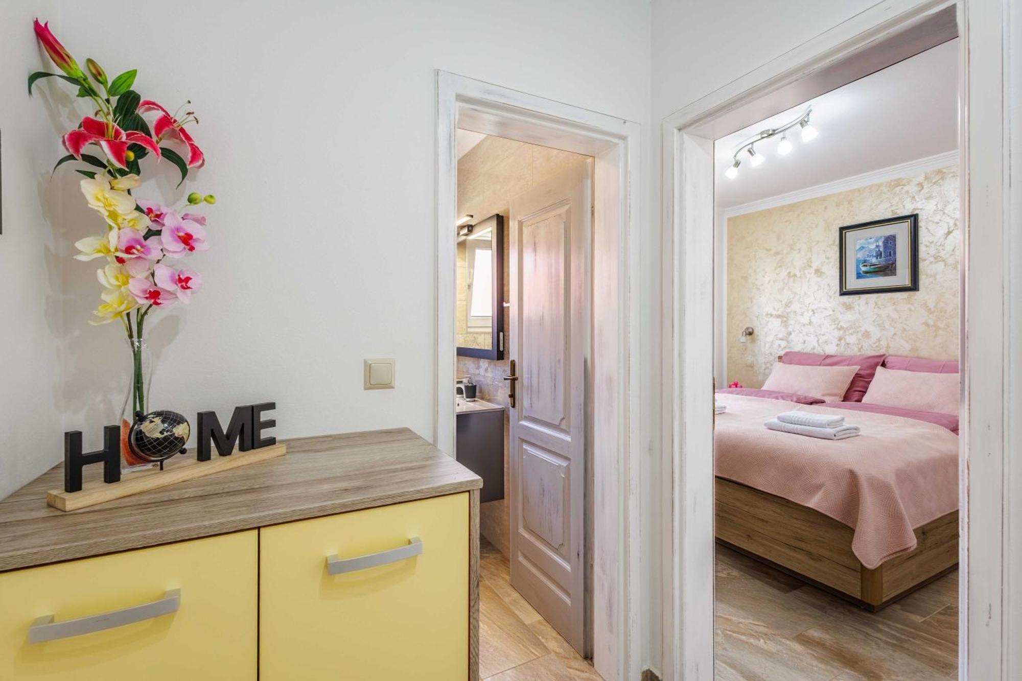 Apartments Rose Čižići Esterno foto