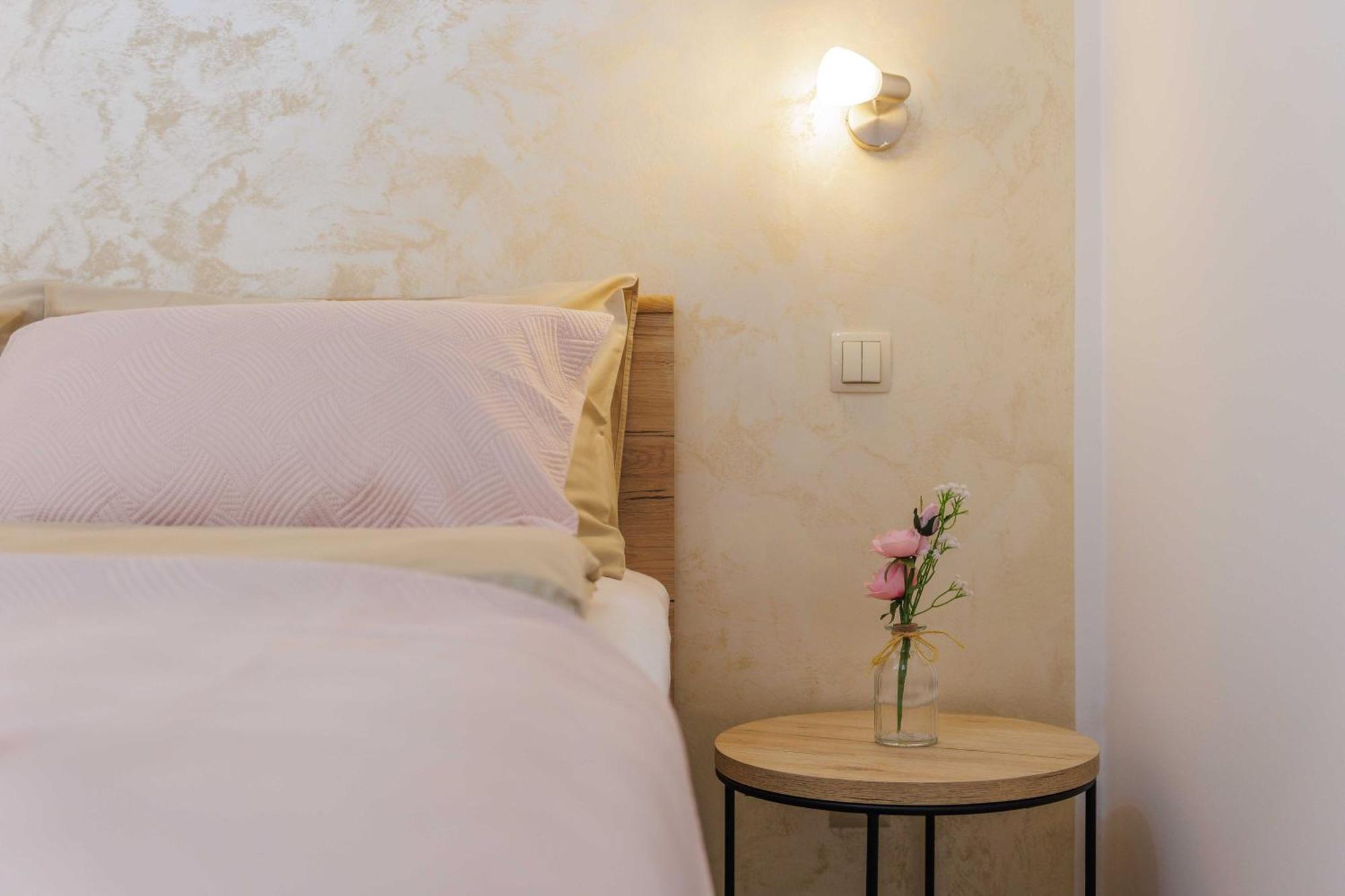 Apartments Rose Čižići Esterno foto